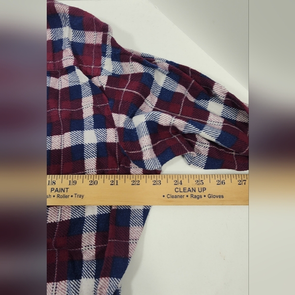 VTG Coleman Outdoors  Men's Button Down Flannel Shirt Size Large Plaid Burgundy - Picture 7 of 10